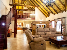 Limpopo Accommodation at Makhato Lodge 52 | Viya