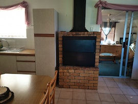 Gansbaai Accommodation at Ouma se C Huisie | Viya