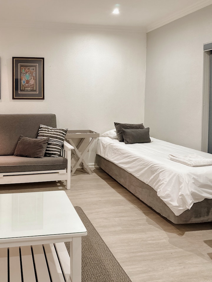 Mossel Bay Accommodation at Riviera Suite 18 | Viya