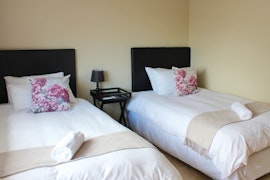 Northern Suburbs Accommodation at Smithland 3-Bedroom House | Viya