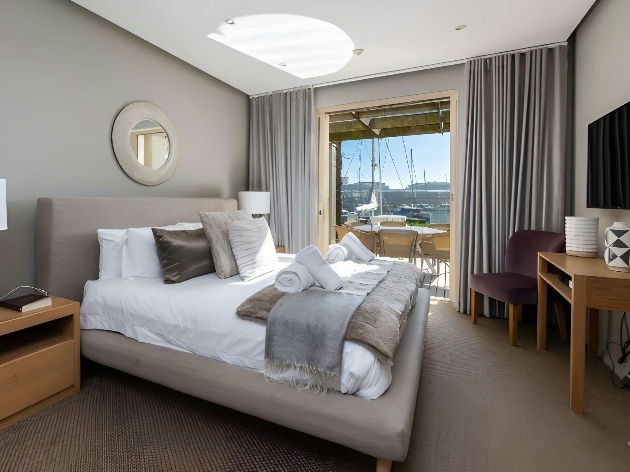 Mountain Marina - Three Bedroom Luxury Premier 3 image no 15 of 26