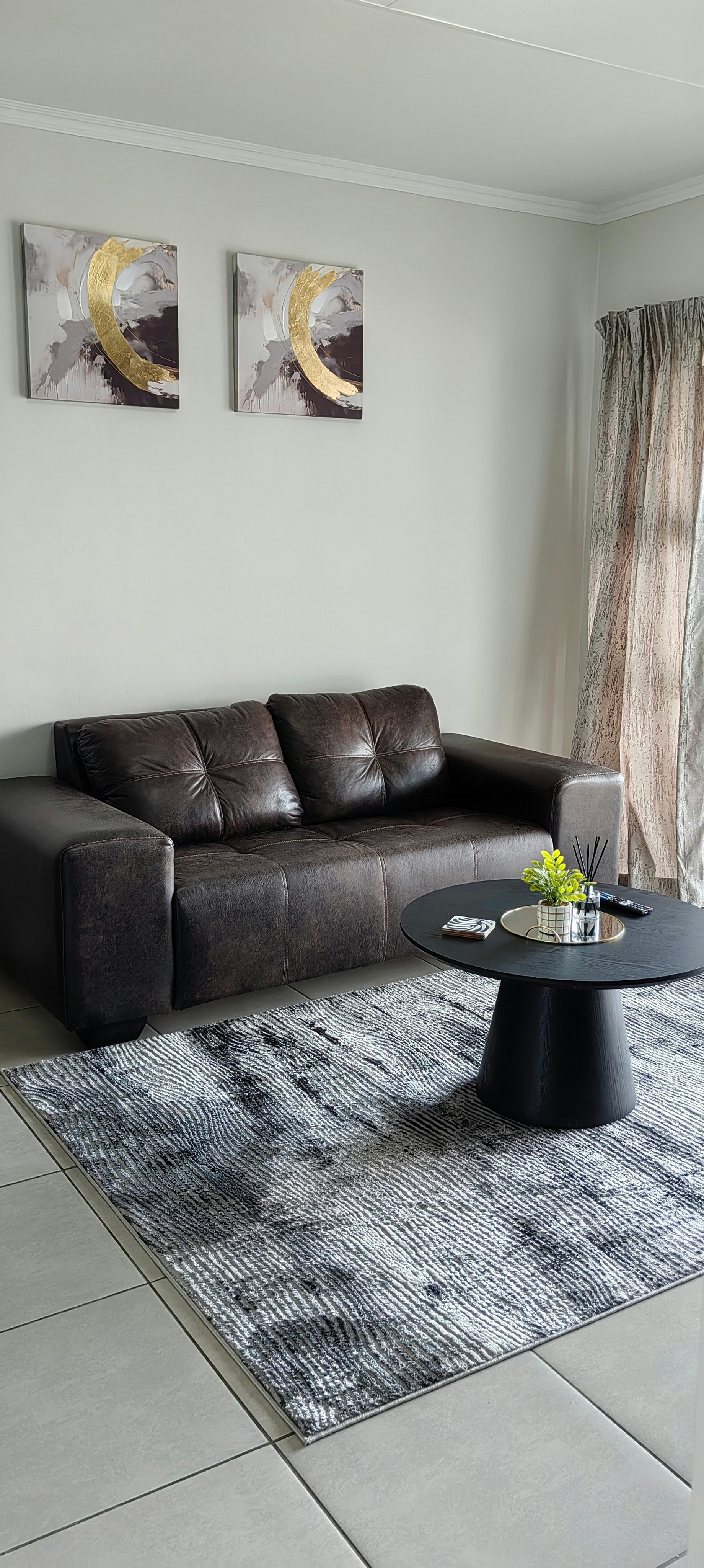 Above Cozy Corner image no 10 of 15