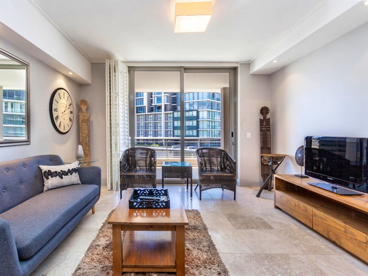 City Bowl Accommodation at 506 Canal Quays | Viya