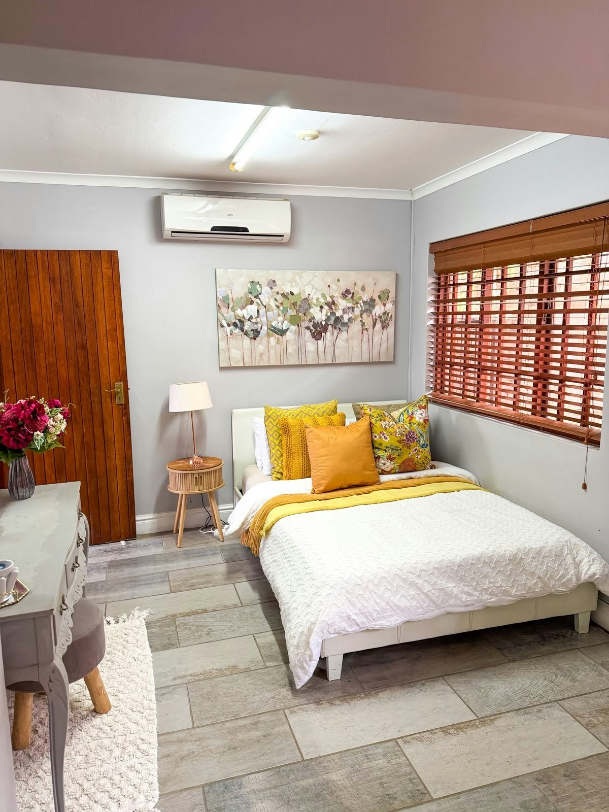 Rademeyer Cottage image no 2 of 18