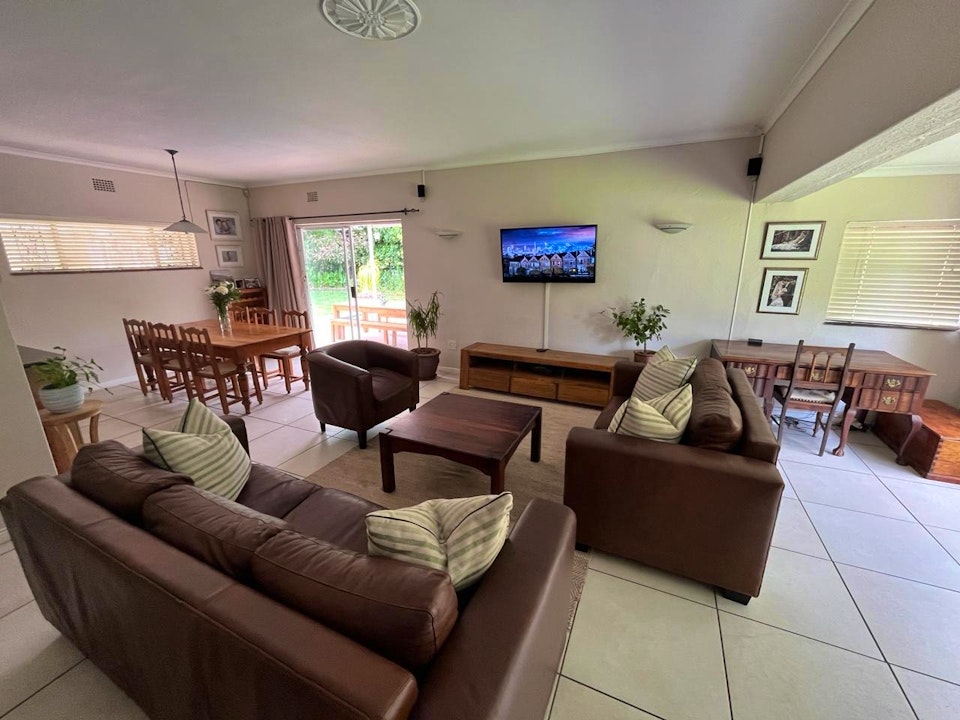 Southern Suburbs Accommodation at  | Viya