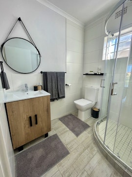 Jeffreys Bay Accommodation at Claptons Cottage 12 | Viya