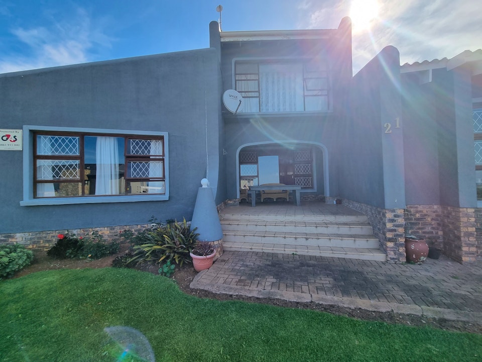 Jeffreys Bay Accommodation at  | Viya