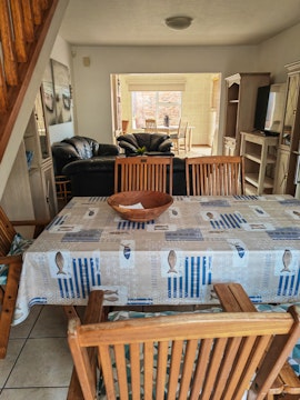 Mossel Bay Accommodation at Hartenbos Huisie | Viya