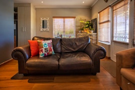 Northern Suburbs Accommodation at Modern Shabby Chic Apartment | Viya