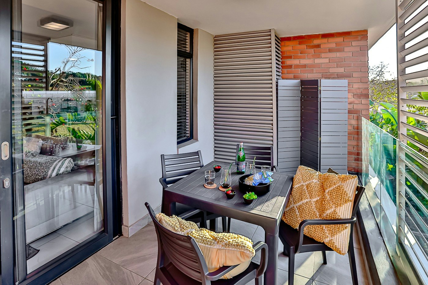 Stylish Sibaya Apartment | Pool & Inverter image no 27 of 31