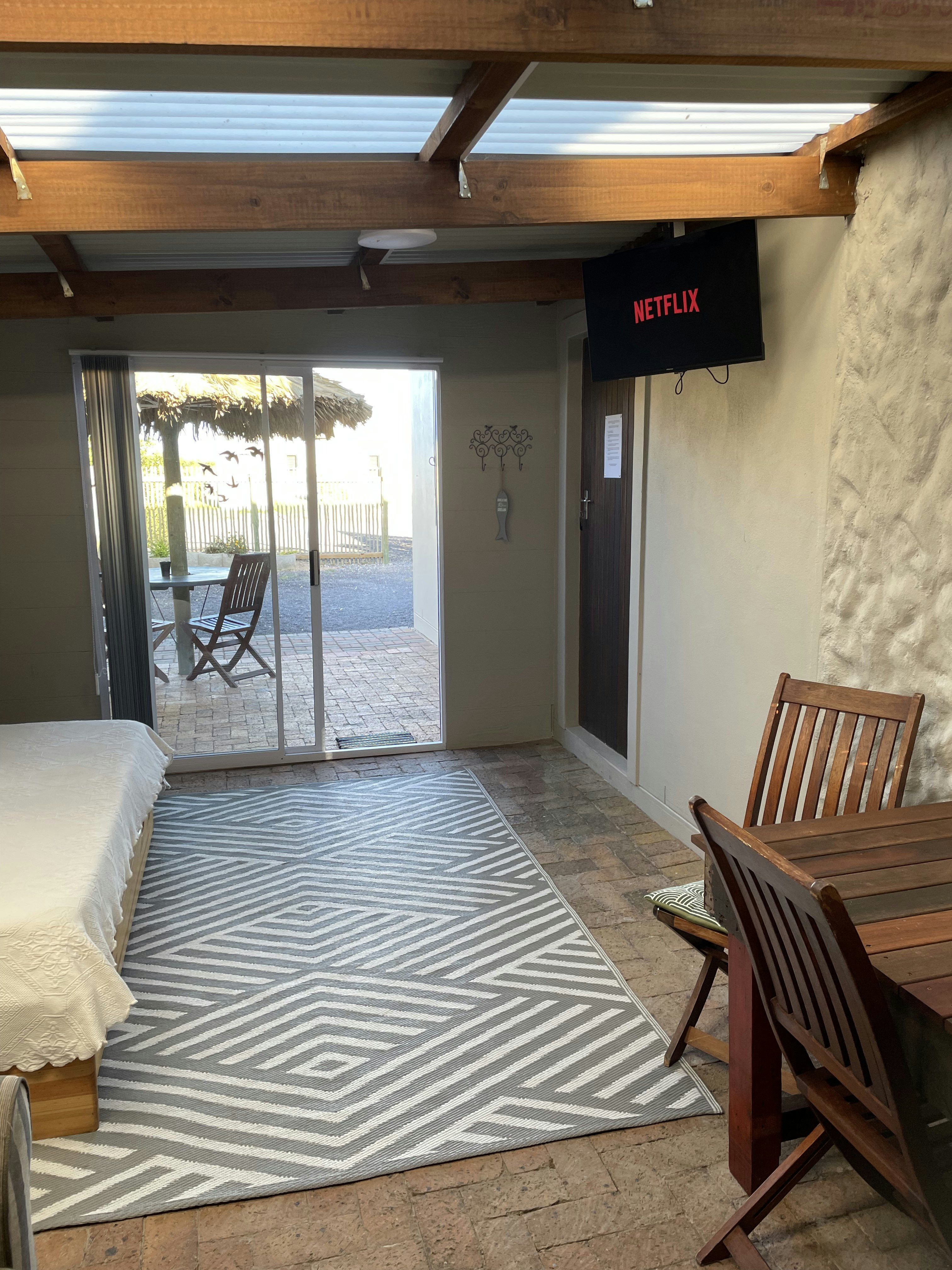 Livewire Electric - NAPA , CA - Company Information