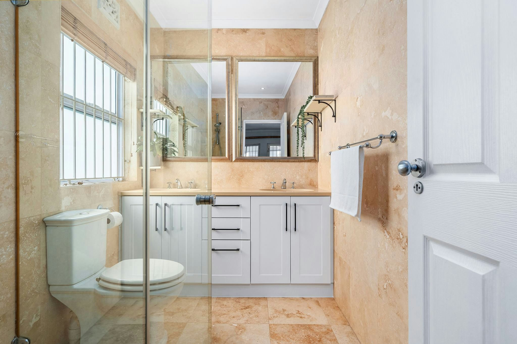 Sangrove Residence image no 21 of 51