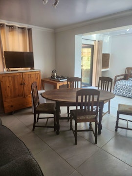 Struisbaai Accommodation at Kommaweer | Viya