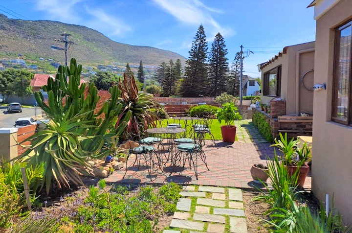 Cape Town Accommodation at La Sal Guest House | Viya