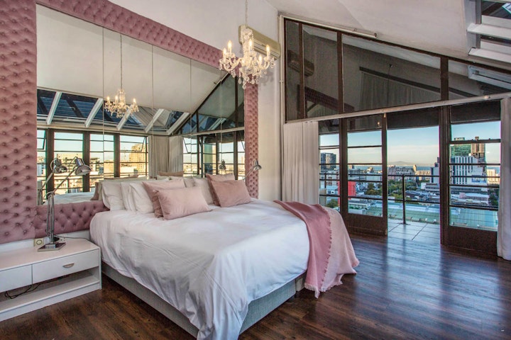 Cape Town Accommodation at Manhattan Penthouse | Viya