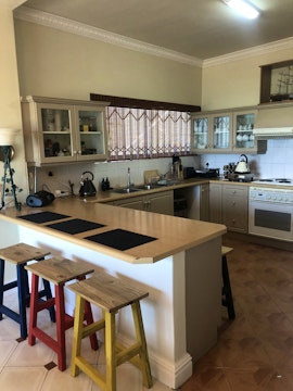 Southern Suburbs Accommodation at Caradoc House | Viya