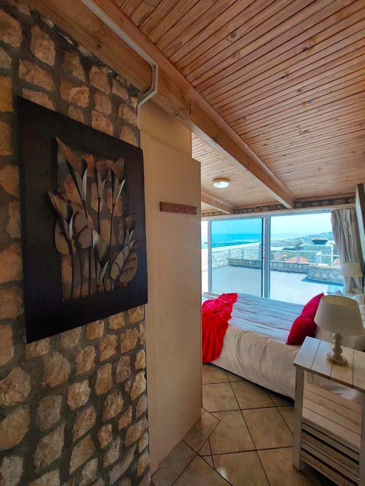 Gansbaai Accommodation at Suidwester Kliphuis | Viya