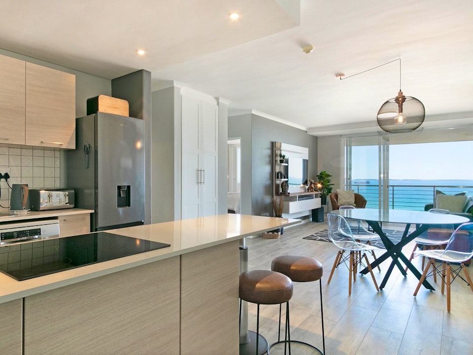 Bloubergstrand Accommodation at  | Viya