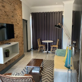 Pretoria East Accommodation at Caldesmo Private Apartment | Viya