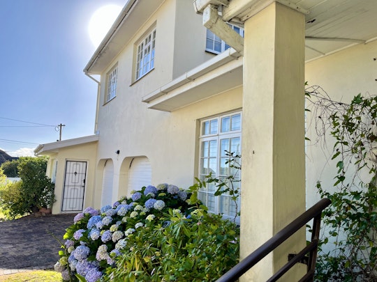 Hermanus Accommodation at  | Viya