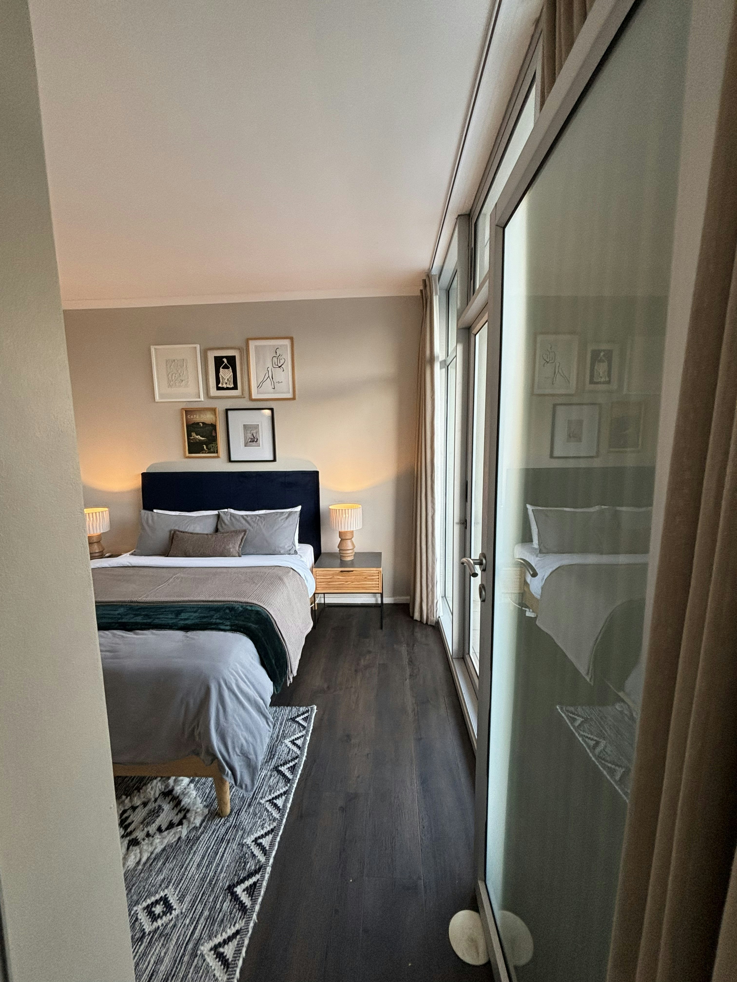 Luxury Top-Floor Retreat image no 50 of 82