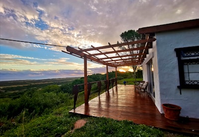  by Over The Edge Cottage | LekkeSlaap