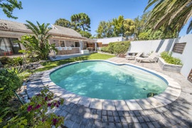 Cape Town Accommodation at Constantiaberg Holiday Rentals | Viya