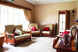 Lowveld Accommodation at Near-to-Kruger House | Viya