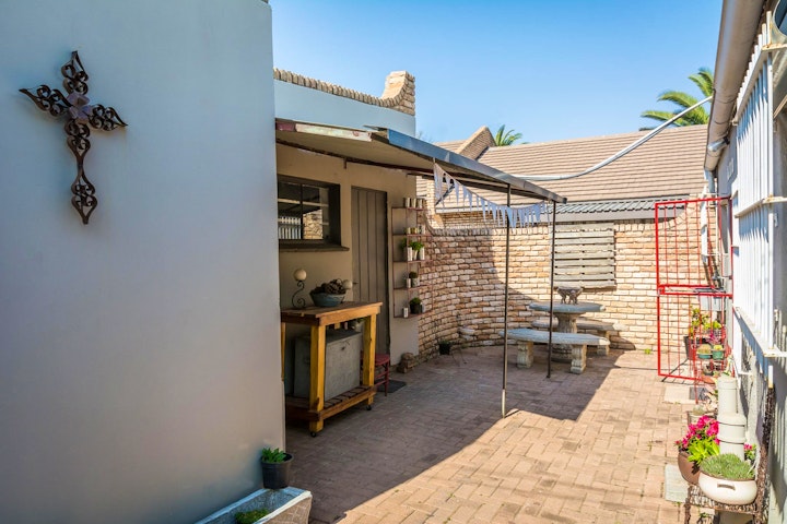 Northern Free State Accommodation at The French Affaire Self-catering Guest House | Viya