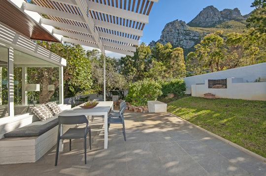 Hermanus Accommodation at  | Viya