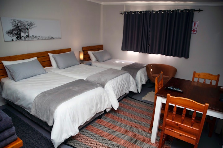 Cape Winelands Accommodation at Vlettershof Guest House | Viya