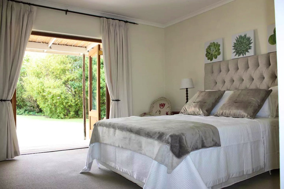 Camelot in Constantia | LekkeSlaap