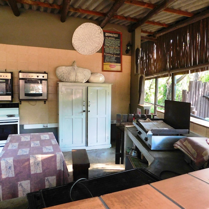KwaZulu-Natal Accommodation at Isinkwe Backpackers Bushcamp | Viya