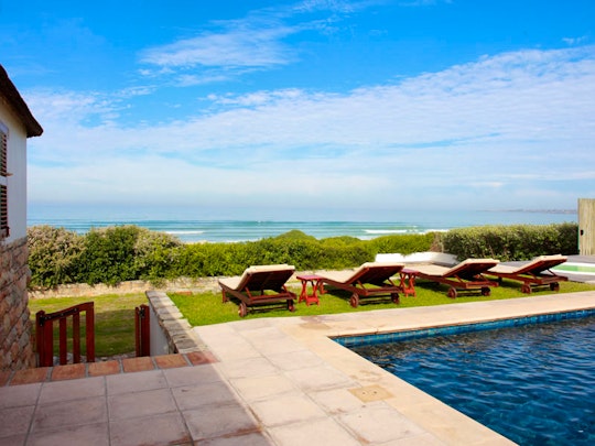 Hermanus Accommodation at  | Viya