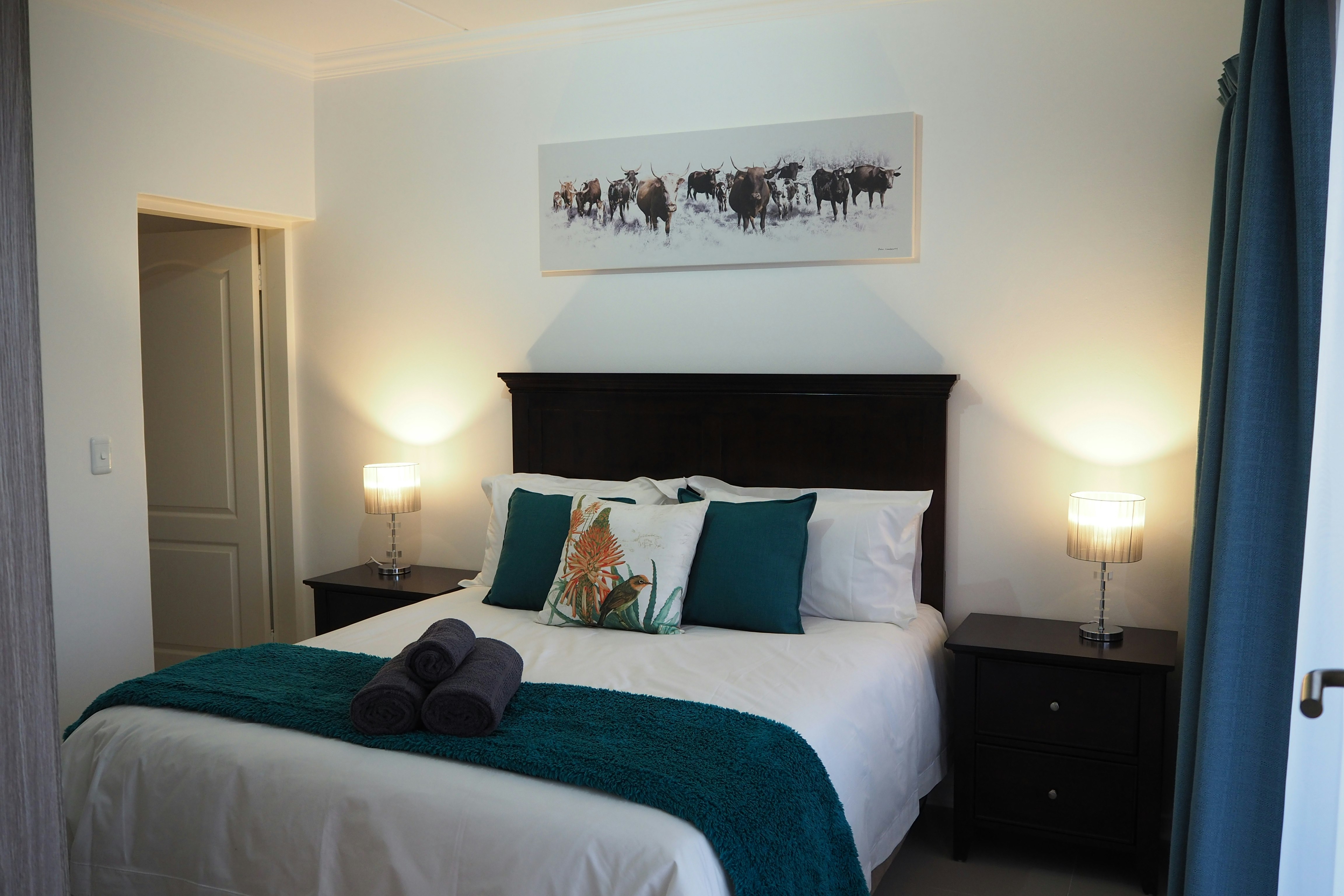 OR Tambo Self Catering, The Willows, Apartment 7 LekkeSlaap