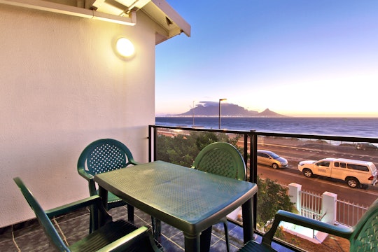 Bloubergstrand Accommodation at  | Viya