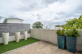 Stellenbosch Accommodation at Luxury Andringa Walk Apartment 22 | Viya