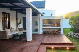 Hermanus Accommodation at Langbaai Beach Cottage | Viya