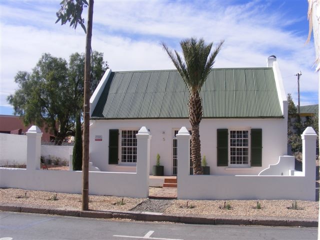 Pepper Tree Accommodation | LekkeSlaap