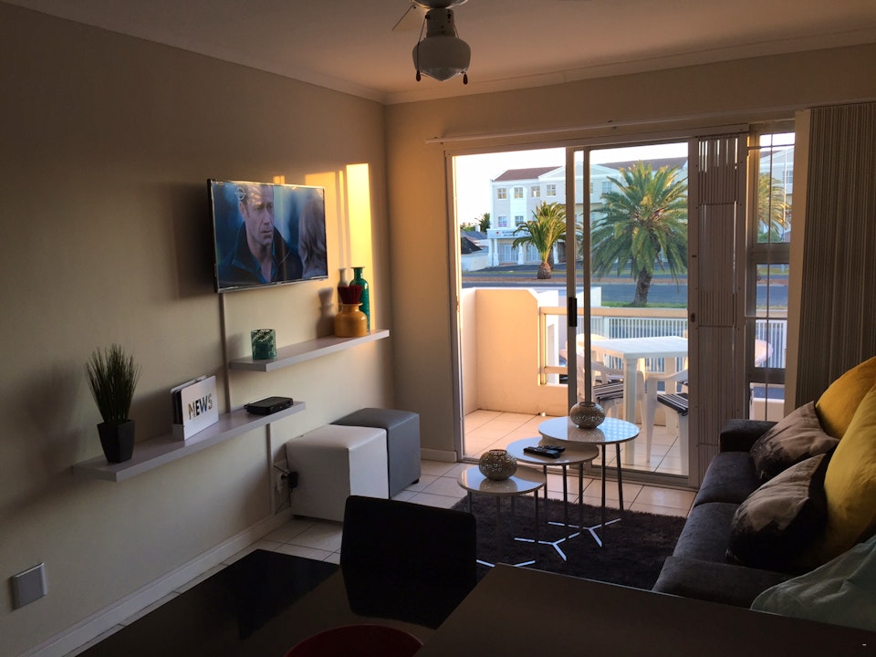 Bloubergstrand Accommodation at  | Viya