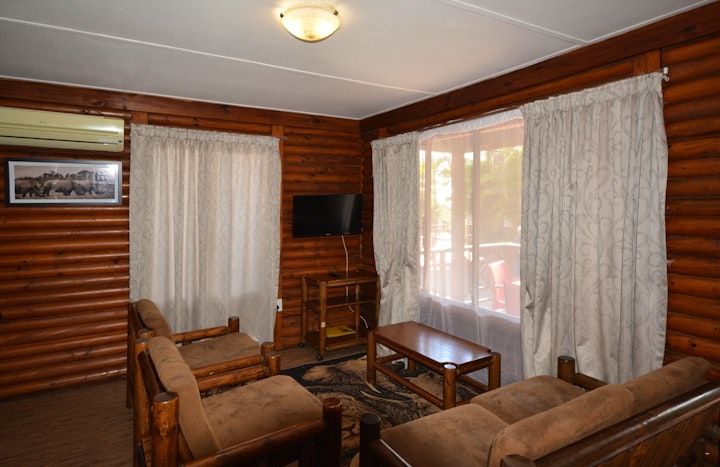 North Coast Accommodation at Sunset Lodge Log Cabins | Viya