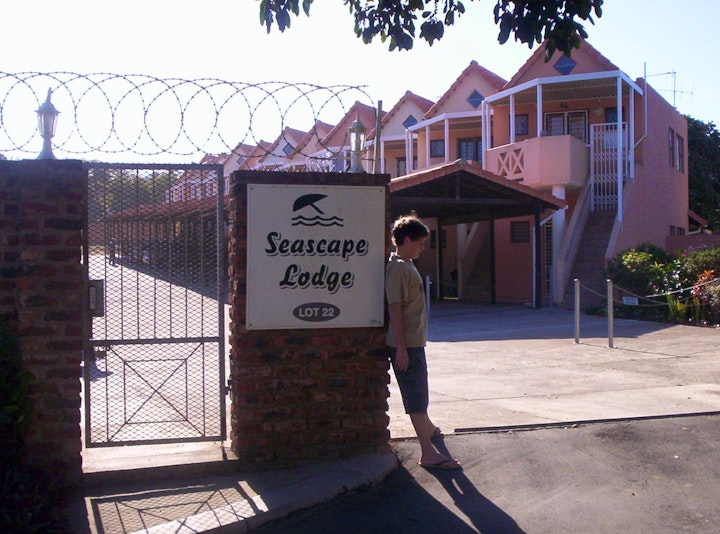 KwaZulu-Natal Accommodation at Seascape Lodge 38 Uvongo | Viya