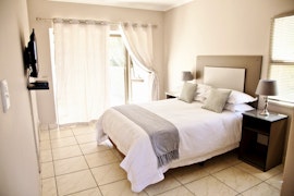 Mkhondo Accommodation at 12 On Top Guesthouse | Viya