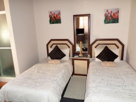 Karoo Accommodation at  | Viya