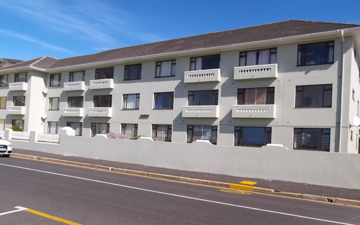 Cape Town Accommodation at Comfy Accommodation on the Beach | Viya