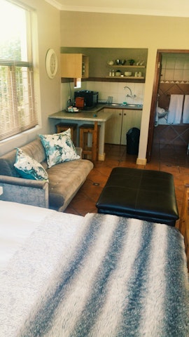 Cape Town Accommodation at Purple Daisy Guest Studio | Viya