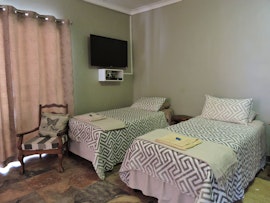 Karoo Accommodation at Linda's Guest House | Viya