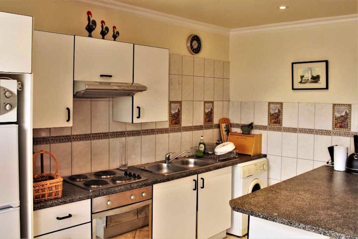 Midrand Accommodation at Jacaranda Cottage | Viya