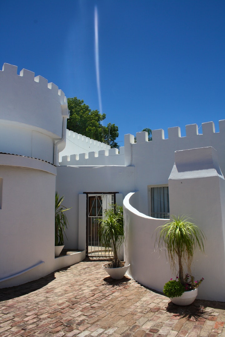 Northern Cape Accommodation at A Chateau de Lux Guest House | Viya