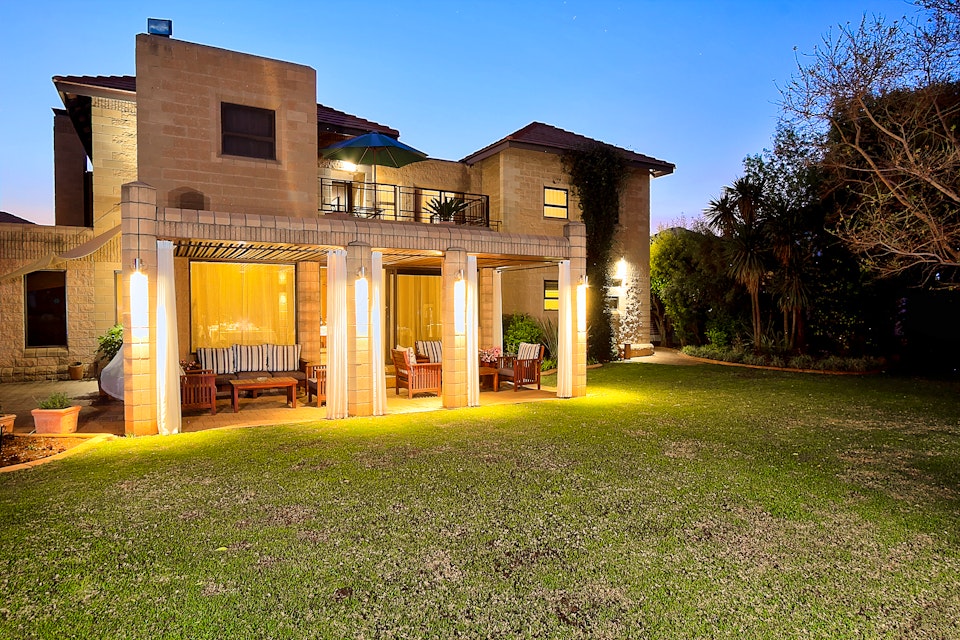 Centurion Accommodation at  | Viya